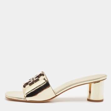 مملوكة مسبقًا Tory Burch Gold Patent Leather Ines Slide Sandals Size 40.5