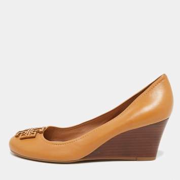 Pre Owned Tory Burch Benton Size 37.5 Tan Leather Wedge Pumps