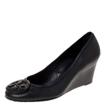 Pre Owned Tory Burch Black Leather Chelsea Wedge Pumps Size 39