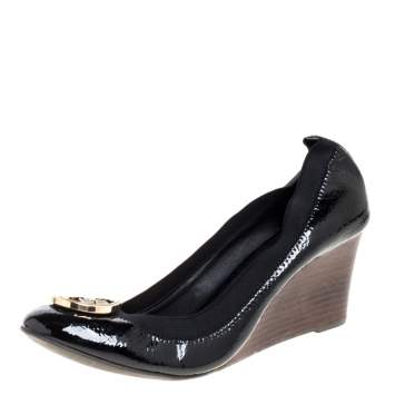 Pre Owned Tory Burch Black Patent Leather Caroline Wedge Pumps Size 40