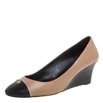 Pre Owned Tory Burch Beige/Black Leather Cap Toe Wedge Pumps Size 40.5