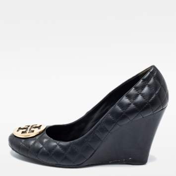 مملوكة مسبقًا Tory Burch Black Quilted Leather Reva Wedge Pumps Size 41