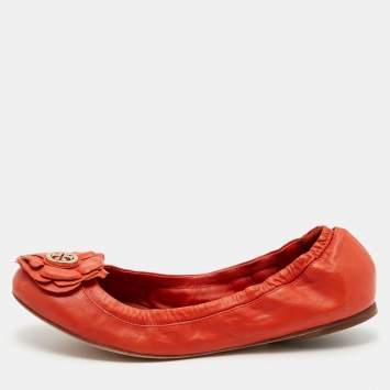 Pre Owned Tory Burch Orange Leather Scrunch Ballet Flats Size 38