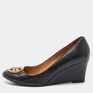 Pre Owned Tory Burch Black Leather Wedge Pumps Size 37.5