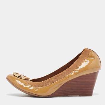 Pre Owned Tory Burch Beige Patent Leather Caroline  Wedge Pumps Size 39