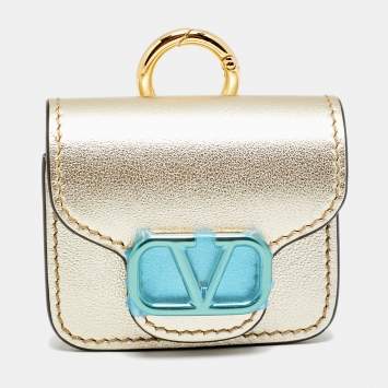 مملوكة مسبقًا Valentino VLogo Gold Leather Airpods Case