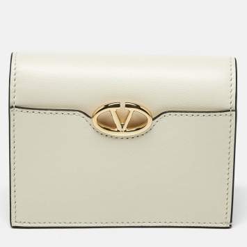 Pre Owned محفظة صغيرة فالنتينو في لوجو جلد كريمي