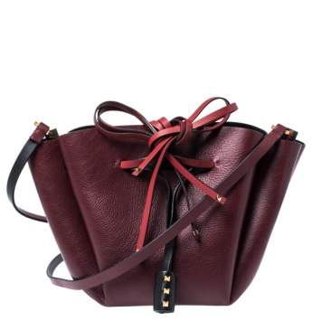 Pre Owned Valentino Red Leather Medium VLOGO Bucket Bag