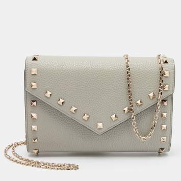 Pre Owned Valentino Grey Leather Rockstud Wallet On chain