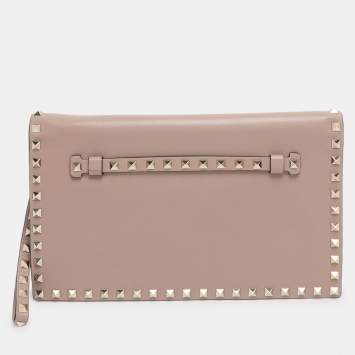 Pre Owned Valentino Beige Leather Rockstud Wristlet Clutch 