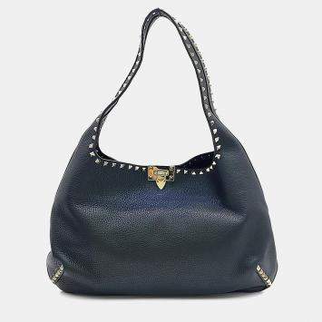 مملوكة مسبقًا Valentino Black Leather Rockstud Hobo Bag
