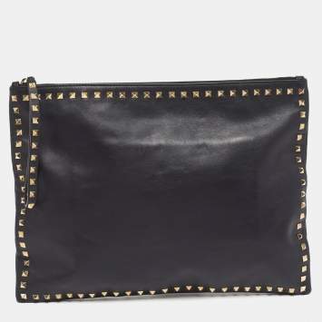 Pre Owned Valentino Rockstud Black Leather Wristlet Clutch