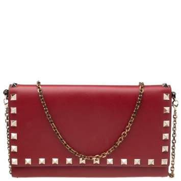 Pre Owned Valentino Red Leather Rockstud Wallet On Chain