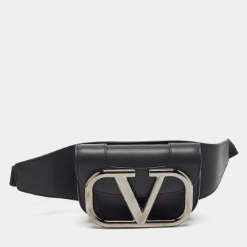 Pre Owned Valentino Black Leather SuperVee Belt Bag