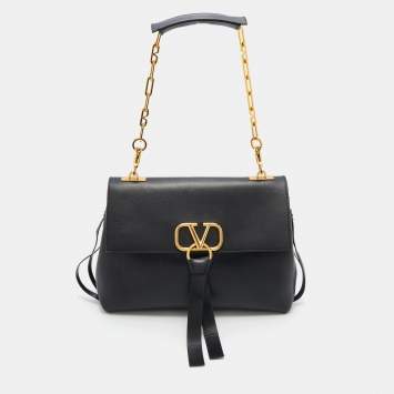 Pre Owned Valentino Black Leather Medium VRING Chain Shoulder Bag