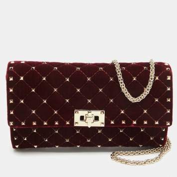 Pre Owned Valentino Burgundy Quilted Velvet Rockstud Spike Chain Clutch 