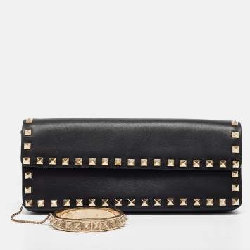 Pre Owned Valentino Black Leather Rockstud Bangle Clutch