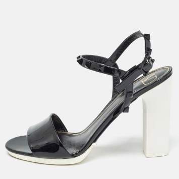 Pre Owned Valentino White /Black Patent Rockstud Ankle Strap Sandals Size 40