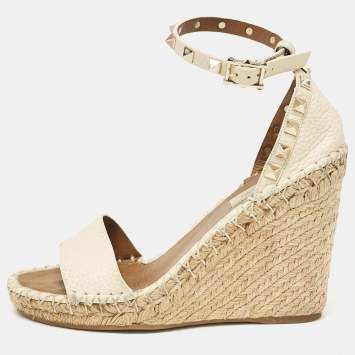 Pre Owned Valentino Cream Leather Rockstud Wedge Sandals Size 36