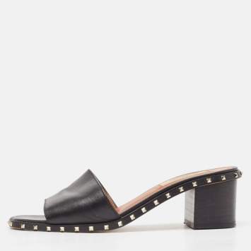 Pre Owned Valentino Black Leather Rockstud Slide Sandals Size 35.5