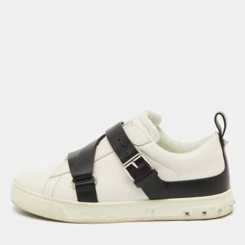 Pre Owned Valentino White/Black Leather Buckle Strap Rockstud Low Top Sneakers Size 37.5