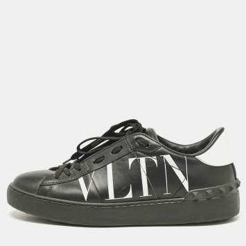Pre Owned Valentino Black/White Leather VLTN Rockstud Low Top Sneakers Size 38.5