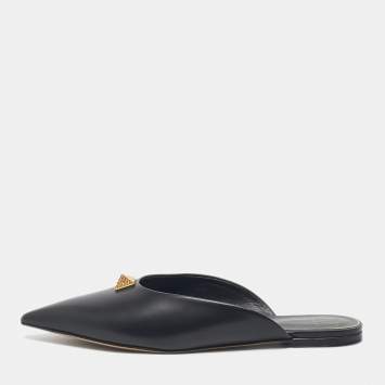 Pre Owned Valentino Black Leather One Stud Flat Mules Size 41