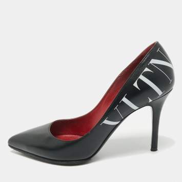 Pre Owned Valentino Black Leather VLTN Pointed Toe Pumps Size 35.5 