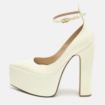 Pre Owned Valentino Cream Patent Leather Tan-Go Platform Pumps Size 38