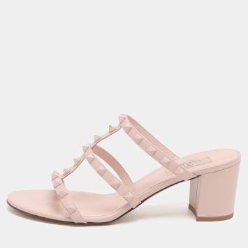 مملوكة مسبقًا Valentino Rockstud Size 39 Pink Leather Slide Sandals