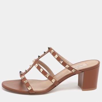 مملوكة مسبقًا Valentino Rockstud Size 39 Brown Leather Slide Sandals