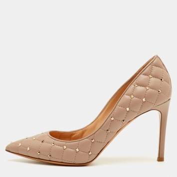 مملوكة مسبقًا Valentino Size 38 Beige Leather Quilted Rockstud Pointed Toe Pumps