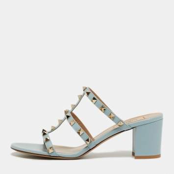 مملوكة مسبقًا Valentino Rockstud Size 39 Blue Leather Slide Sandals