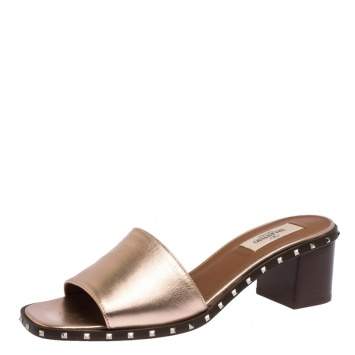Pre Owned Valentino Poudre Leather Soul Rockstud Slide Mules Size 38