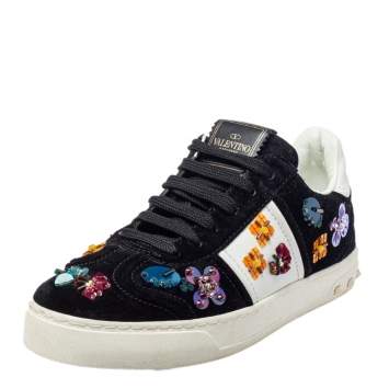 Pre Owned Valentino Black/White Suede And Leather Embellished Low Top Sneakers Size 35