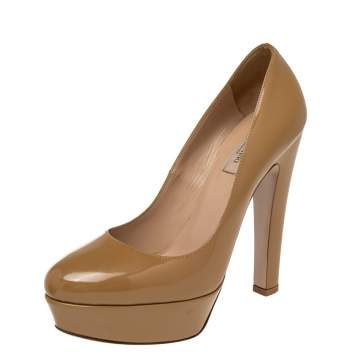 Pre Owned Valentino Beige Patent Leather Platform Pumps Size 39.5