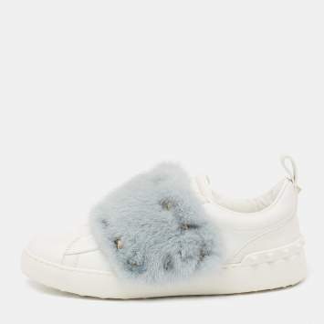 Pre Owned Valentino White/Blue Leather And Mink Fur Rockstud Low Top Sneakers Size 40