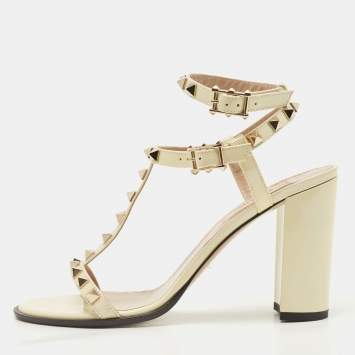 Pre Owned Valentino Cream Patent Leather Rockstud Ankle Strap Sandals Size 37.5