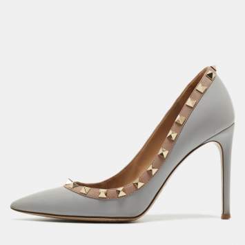Pre Owned Valentino Grey/Beige Leather Rockstud Pointed Toe Pumps Size 35