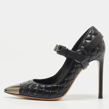 Pre Owned Valentino Black  Quitted Leather Pointed Toe Rockstud Pumps Size 38