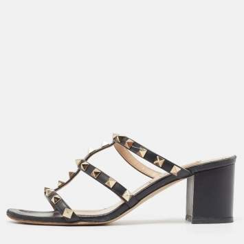 Pre Owned Valentino Black Leather Rockstud Slides Size 36 
