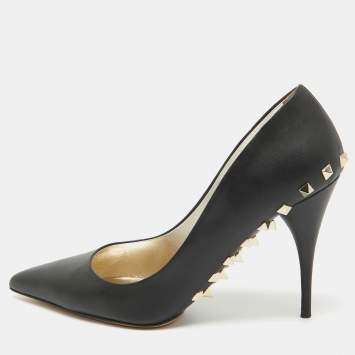 Pre Owned Valentino Black Leather Rockstud Pumps Size 40.5