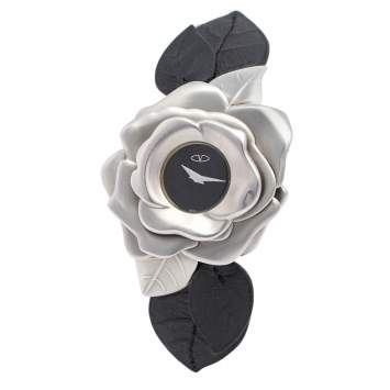 Pre Owned Valentino Black Stainless Steel Flower Motif Leather 87 51 270 025 Women's Wristwatch 45 mm