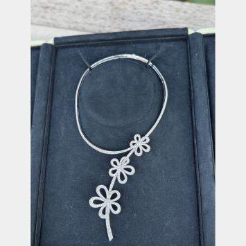 Pre Owned Van Cleef & Arpels Flowerlace 18K White Gold Diamond Necklace