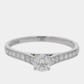 Van Cleef & Arpels Platinum Round Brilliant Cut Diamond Romance Solitaire Engagement Ring EU 50