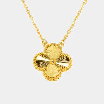 مملوكة مسبقًا Van Cleef & Arpels Vintage Alhambra Guilloche 18K Yellow Gold Necklace