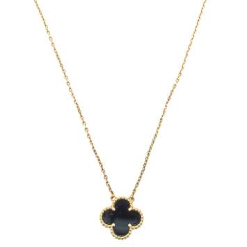 مملوكة مسبقًا Van Cleef & Arpels Vintage Alhambra Onyx 18K Yellow Gold Pendant Necklace