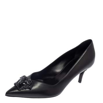 Pre Owned Versace Black Leather Medusa Pointed Toe Pumps Size 37