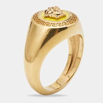 مملوكة مسبقًا Versace Medusa Enamel Gold Tone Ring Size 65
