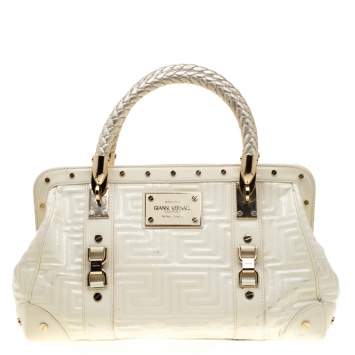 مملوكة مسبقًا Versace Cream Quilted Patent Leather Snap Out Of It Satchel